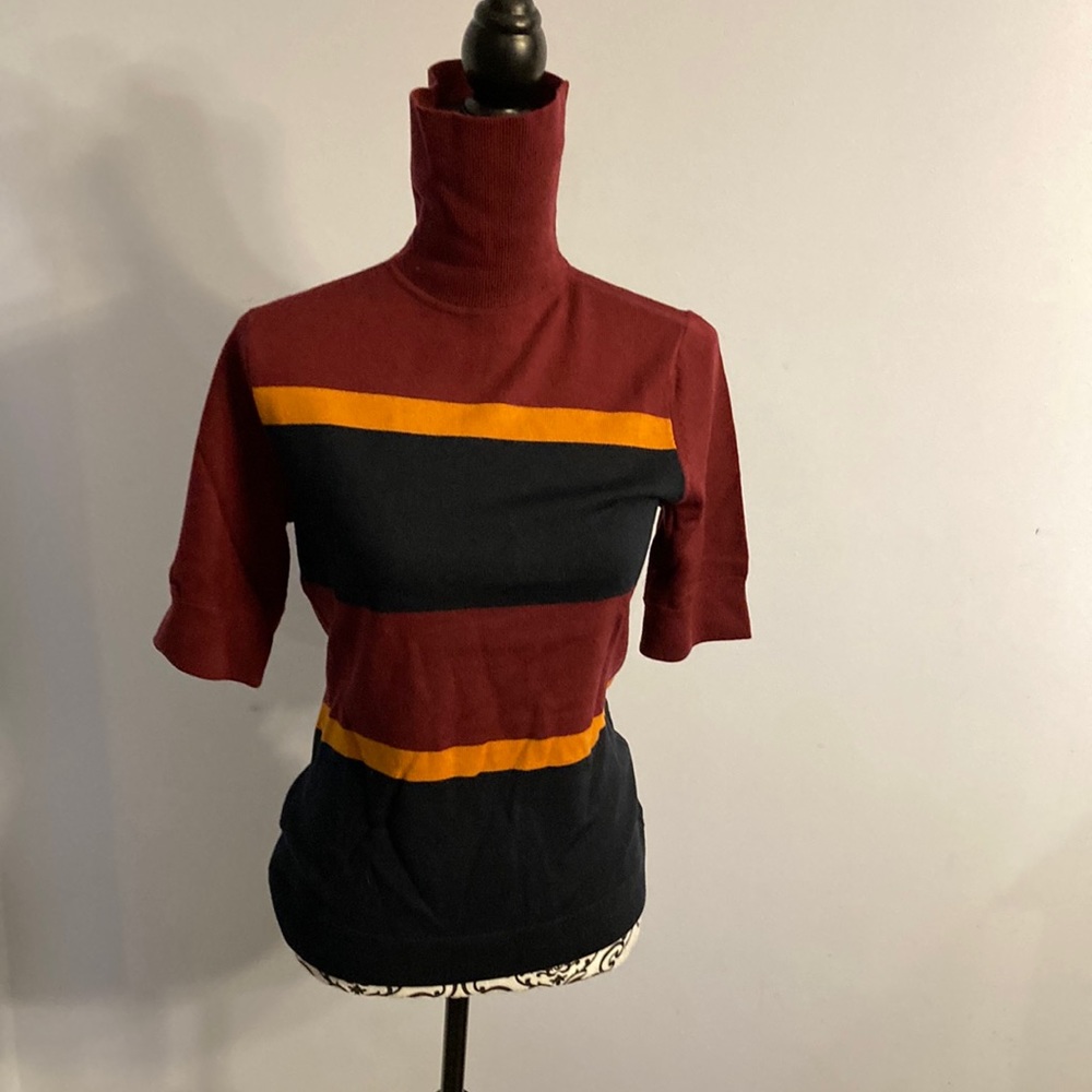 L.L. Bean signature  series striped shorts sleeve sweater